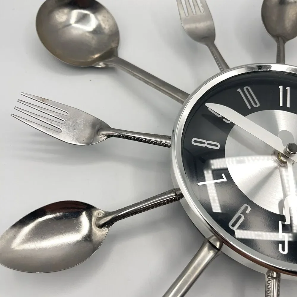 Vtg Timelike Wall Clock, 17